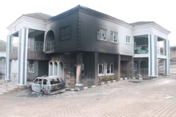 Palace Arson: Nnaka IV of Okon-Aku Reacts, Calls for Peace, Says He Will Speak Fully Later