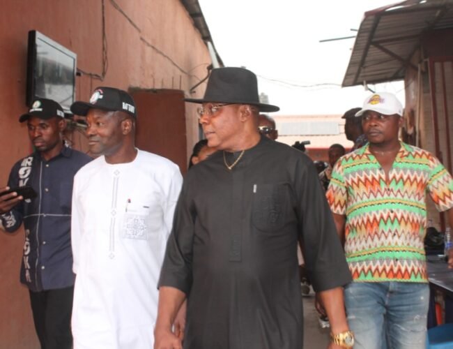 RATTAWU President, Prince Emeka Kalu, Pays Courtesy Visit to Central Market Owner, Advocates Job Creation to Tackle Insecurity
