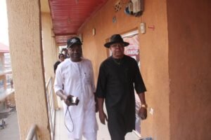 img 3491@818610816 copy 900x6004676586389921818203