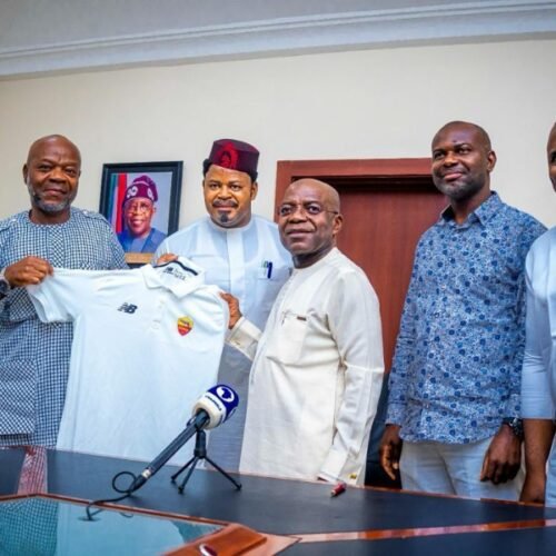 Dr. Osita Offor Leads UAAP Members in Felicitating Ferdinand Ekeoma on His Birthday