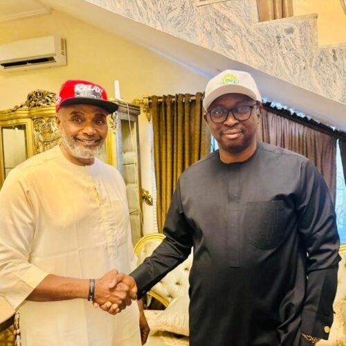 Relax Tinubu Movement Strengthens 2027 Re-Election Drive In Abia, Honours Dr Eric Opah